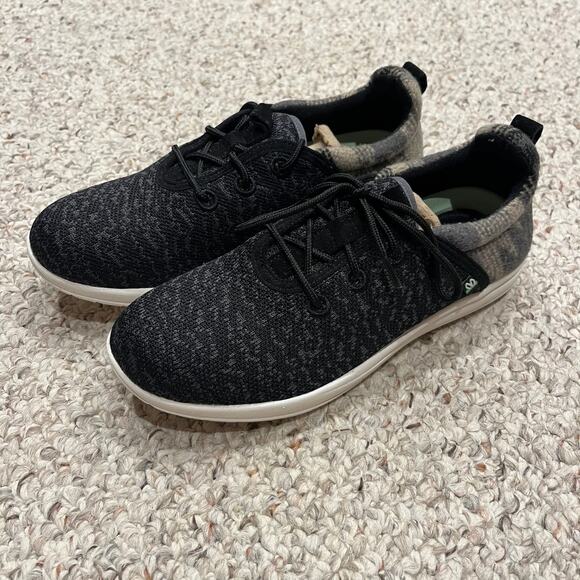 NEW Minnetonka Eco Anew Sneakers Sz 7 Women's Black Multi Casual Comfort - Picture 1 of 7